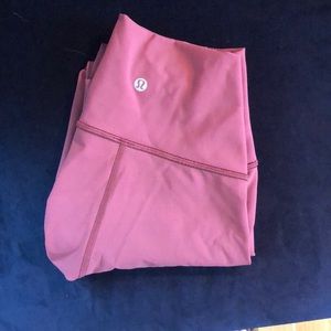 Brand new wonder under pink lululemon pants